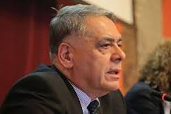 kakulia-gogiCaiSvilis-dapirispireba-an-Zveli-biWi-iyavi-an-parlamentari-daayene-erTi-adgili