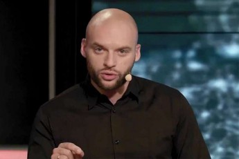 ukraineli-Jurnalisti-giorgi-gabunias-axal-politikur-liderad-amzadebdnen-saqarTvelodan-sakontaqto-pirad-eliso-kilaZe-warmogvidgines