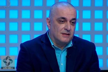 analitikosi-niko-mWedliSvili-leloze-partia-romelic-nebsiT-Tu-uneblieT-rusul-interess-atarebs-aris-ruseTume-partia