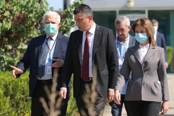amiran-gamyreliZe-minda-madloba-gadavuxado-giorgi-gaxarias-is-Sedegebi-rac-saqarTvelom-aCvena-dRes-gaxlavT-samagaliTo-rogorc-regionisTvis-ise-msofliosTvis