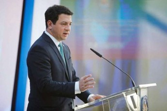 arCil-TalakvaZe-biZina-ivaniSvili-legitimurad-aris-CarTuli-politikur-procesSi-rogorc-partiis-Tavmjdomare