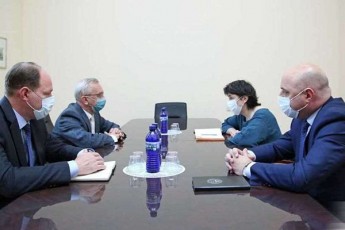 saqarTvelos-sagareo-saqmeTa-saministroSi-saqarTveloSi-ukrainis-sagangebo-da-sruluflebian-elCTan-Sexvedra-gaimarTa