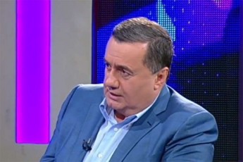 vano-CxartiSvili-xazaraZem-ar-aRiara-mTavari-rom-zewoliT-Tu-TxovniT-saxelmwifosTan-garigebaSi-iyo