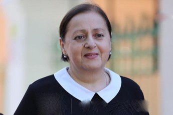 marina-ezugbaia-distancireba-da-klasebSi-piradi-higienis-dacva-iqneba-saSualeba-rom-daavadeba-ar-gavrceldes