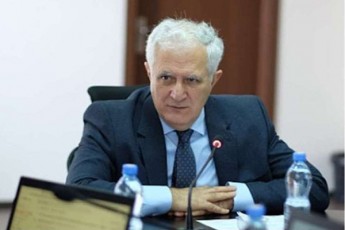 amiran-gamyreliZis-gancxadebiT-koronavirusis-axali-SemTxvevebidan-4-satvirTo-avtomobilis-mZRoli-6-ki-inficirebulTan-kontaqtia