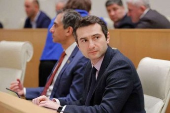 kaxa-kuWava-maik-pompeosa-da-premier-ministris-satelefono-saubari-iyo-calsaxa-mxardaWera-aris-molodini-rom-saqarTvelo-demokratiis-ufro-maRal-niSnuls-miaRwevs