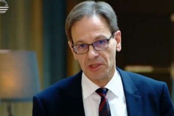 hubert-qnirSi-mniSvnelovania-imis-danaxva-Tu-ramdenad-didi-mxardaWera-aqvs-garemos-dacvis-sakiTxebs-parlamentisa-da-garemos-dacvis-komitetis-mier