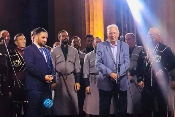 giorgi-donaZe-dRes-uprecedento-mxardaWera-aqvs-qarTuli-kulturas-da-es-aris-qarTusa-da-biZina-ivaniSvilis-damsaxureba