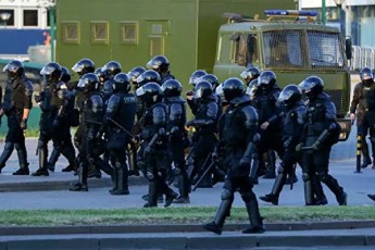 minskSi-saprotesto-aqciis-monawileebsa-da-samarTaldamcvelebs-Soris-Setakebebi-daiwyo
