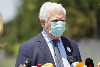 amiran-gamyreliZe-qveyanaSi-3-sayuradRebo-wertili-gvaqvs