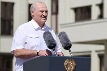 aleqsandr-lukaSenko-lukaSenkos-ki-ara-pirvel-prezidents-daRupavT---es-Tqveni-aRsasrulis-dasawyisi-iqneba