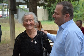 Salva-kereseliZe-momavali-biujetis-Sedgenis-dros-aucileblad-iqneba-gaTvaliswinebuli-prioritetul-nawilSi-im-problemebis-mogvarebis-sakiTxi-rac-mosaxleobas-awuxebs