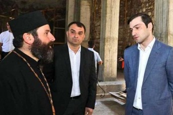 fondi-qarTus-mxardaWeriT-baTumSi-kulturuli-memkvidreobis-Zeglebis-reabilitacia-mimdinareobs