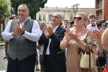 quTaisis-wminda-ninos-saxelobis-mesame-saSualo-skolis-win-Tamar-daxundariZis-varskvlavi-gaixsna