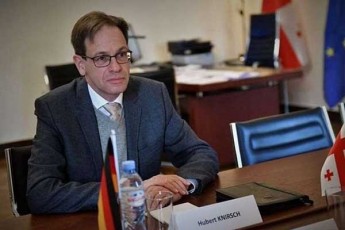 hubert-qnirSi-germania-amzadebs-damkvirveblebis-jgufs-saqarTveloSi-dagegmili-arCevnebisTvis-romelic-euToodiris-misiis-nawili-iqneba