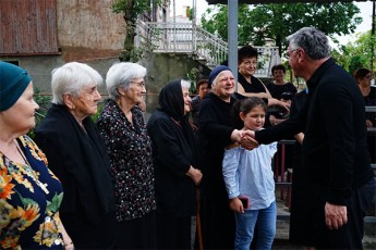 irakli-xaxubia-darwmunebuli-var-erTiani-ZalisxmeviT-foTis-ganviTarebis-Seuqcevad-process-gavagrZelebT