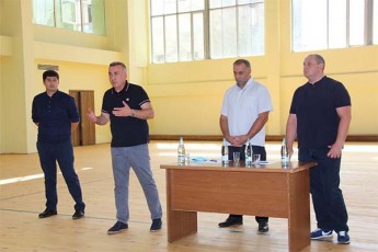 maJoritari-deputatobis-kandidati-goCa-enuqiZe-cageris-municipalitetSi-sabavSvo-baRis-aRmzrdelebsa-da-sportis-warmomadgenlebs-Sexvda