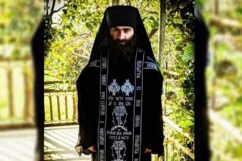 ra-qaloia-xar-feisbuqze-davayrevineb-Sens-SiSvel-fotoebs---yofili-sasuliero-piri-pedofiliaSia-braldebuli