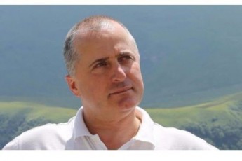 amiran-saluqvaZe-daviT-kezeraSvilze--qveyanaSi-utifrobis-aRlumia