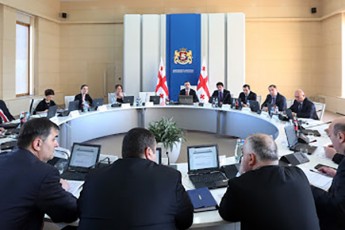 axali-akrZalvebis-molodini--mTavrobis-administraciaSi-sagangebo-brifingi-CainiSna