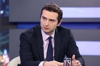 kaxa-kuWava-aSS-is-saxelmwifo-departamentis-angariSi-aris-gzavnili-rogorc-amerikeli-investorebisaTvis-ise-yvelasaTvis-rom-maT-Tavisuflad-SeuZliaT-saqarTveloSi-ganaxorcielon-investiciebi