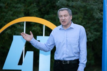 resan-konceliZe-baTumel-amomrCevelTan-Sexvedrebs-ganagrZobs