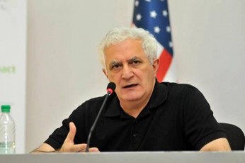 vis-da-ratom-mouxada-bodiSi-amiran-gamyreliZem