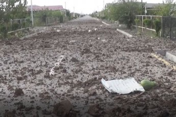 azerbaijanis-Tavdacvis-saministros-informaciiT-somxeTis-armia-samoqalaqo-dasaxlebebs-bombavs