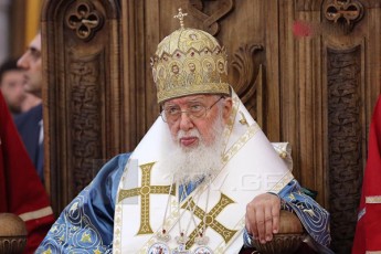 ilia-meore-dedamiwaze-yvelaze-didi-saunje-adamiania-gavufrTxildeT-mas