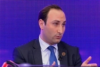 gigi-ugulavam-da-nacmoZraobis-warmomadgenlebma-riyis-teritoria-jer-7-milionad-gayides-Semdeg-biujetis-TanxiT-17-milionad-gamoisyides-da-jozef-qeis-vali-gaistumres