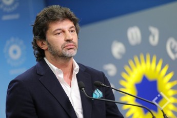Zalian-samwuxaroa-rom-gviwevs-saubari-umZimes-faqtze-saqmeze-romelic-saqarTvelos-moqalaqeebis-mxridan-sakuTari-qveynis-miwebis-danaSaulebrivi-gasxvisebis-mcdelobis-niSnebs-Seicavs