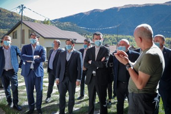 qarTuli-ocnebis-liderebi-daba-mestiis-laRamis-ubnisa-da-uSgulis-Temis-svanuri-koSkebis-reabilitaciis-proeqts-gaecnen