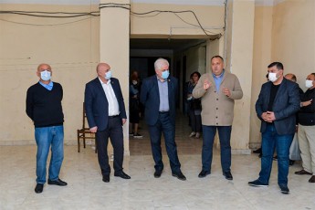 qarTuli-ocneba---demokratiuli-saqarTvelos-quTaisis-merobis-kandidati-ioseb-xaxaleiSvili-saarCevno-kampaniis-farglebSi-devnilebTan-Sexvedras-ganagrZobs