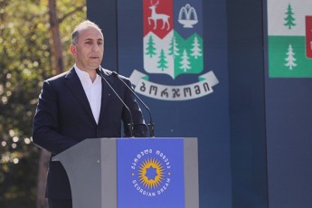anton-obolaSvili-CemTvis-didi-pativia-viyo-borjomis-munipipalitetis-maJoritari-deputatobis-kandidati-qalaqis-romelic-aris-istoriuli-mesxeTis-karibWe