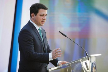 arCil-TalakvaZe-veteranebi-imsaxureben-Cvens-gansakuTrebul-pativiscemas-madlierebas-da-mxardaWeras