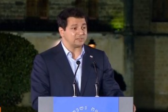 arCil-TalakvaZe-veravin-SeaCerebs-saqarTvelos-swrafvas-ukeTesi-momavlisken-es-aris-TiToeuli-moqalaqis-xelSi-visac-sjera-Tavisufali-demokratiuli-arCevnebis-da-samarTliani-saxelmwifosi