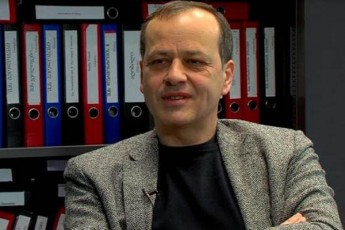 laSa-papaSvili-qveyana-unda-Camoyalibdes-susti-laris-politika-gvaqvs-Tu---Zlieris