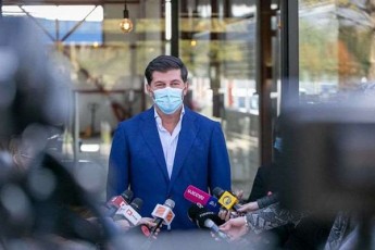 kaxa-kalaZe-Turme-biZina-ivaniSvils-7-8-wlis-asakSi-faruli-Sexvedra-hqonda-breJnevTan-da-misi-politikaSi-mosvla-maSin-gadawyda