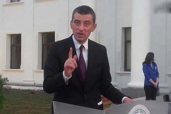 opoziciis-garkveuli-nawili-ocnebobs-da-yvelafers-akeTebs-imisTvis-rom-saxelmwifo-institutebi-CamoiSalos-magram-es-ubralod-miuRwevadia-ver-miaRweven