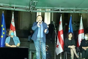 mamuka-ioseliani-mivideT-yvela-da-xma-mivceT-siyvaruls-megobrobas-da-ara-nacebs-ara-miSas-ara-mis-klasters-ara-usindisobas-ara-ugvanobas
