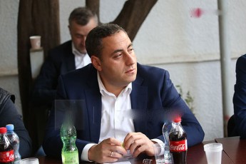 giorgi-vaSaZe-arCevnebis-legitimurad-gamocxadebaze-uari-unda-vTqvaT