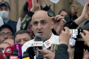 nika-meliam-eleqtronuli-samajuri-aqciaze-sajarod-moixsna-naxvamdis-samajuro-vijdebi-cixeSi-Tu-viqnebi-gareT-eri-gaimarjvebs
