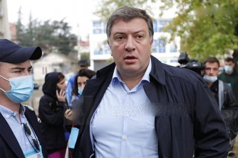 gigi-ugulava-mivaRwevT-Tavisufal-arCevnebs-da-movigebT