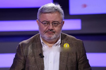 daviT-usufaSvili-politikuri-movlenebi-iseT-kalapotSi-moeqca-rom-yvelani-marTalic-da-mtyuanic-qarTuli-saxelmwifos-ngrevis-procesSi-vmonawileobT