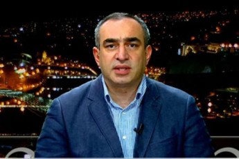 lado-boJaZe-saakaSvilis-gancxadebaze-es-kidev-erTxel-adasturebs-imas-rom-nacionaluri-moZraoba-ar-Secvlila