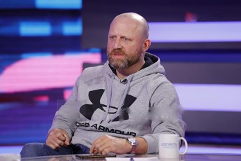 zurab-girCi-jafariZe-sajarod-vkiTxulob-ityueba-enm-is-lideri-ra-molaparakebebis-CaSlaze-laparakobs