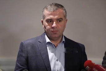 daviT-baqraZe-vfiqrob-arsebobs-kompromisis-sivrce-da-Tu-iqneba-pasuxismgebliani-midgoma-vimedovneb-mxareebi-movaxerxebT-SeTanxmebisken-wasvlas