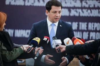 arCil-TalakvaZe-Cveni-mkafio-poziciaa-erTad-gadavamowmoT-yvela-sakiTxi-romelic-opoziciis-mxridan-daisva