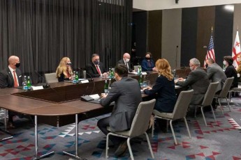 maik-pompeo-saqarTvelom-miaRwia-progress-korufciis-winaaRmdeg-brZolaSi-Tanamedrove-saxelmwifo-institutebis-ganviTarebasa-da-usafrTxoebis-ganmtkicebaSi