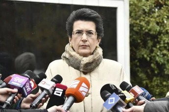 nino-burjanaZe-mniSvnelovani-fraza-iTqva-karl-harcelis-mxridan-man-Tqva-Cven-varT-fasilitatorebi-Cven-ar-varT-imisTvis-rom-vinmes-rame-vubrZanoT